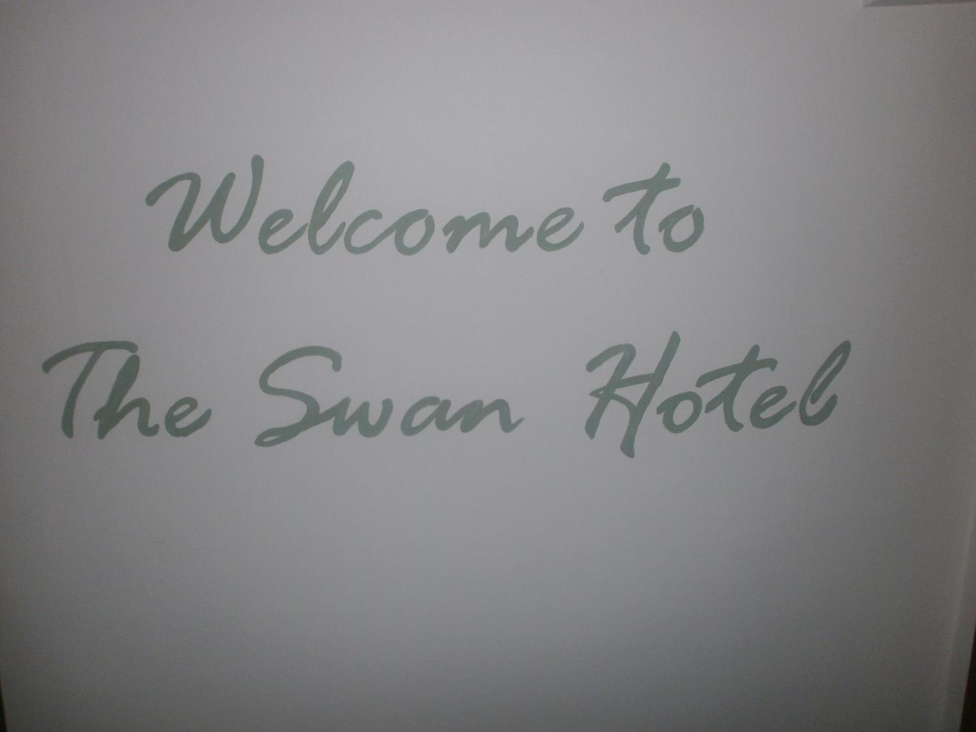 The Swan Hotel Almondsbury Exterior foto